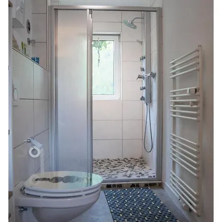 아파트 Ferienwohnung Monteurwohnung Zu Hause